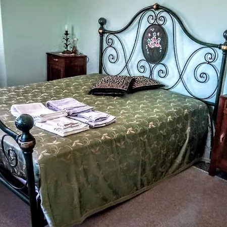 Belle Epoque Bed & Breakfast *